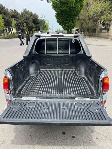 Mitsubishi L200 2014, 216,000 km - 2.5 l - Bakı