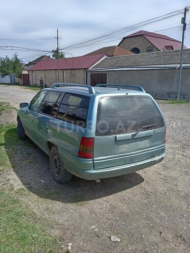 Opel Astra 1996, 255,000 km - 1.6 l - Quba