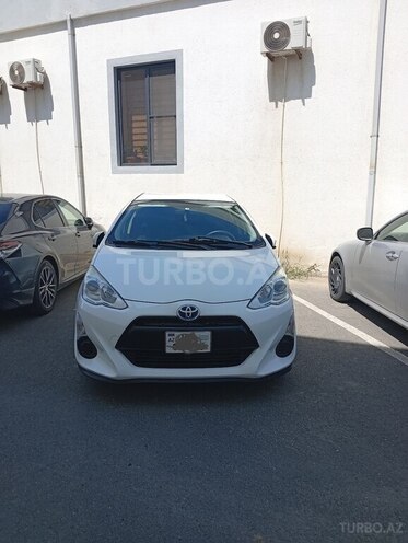 Toyota Aqua 2015, 105,100 km - 1.5 l - Bakı
