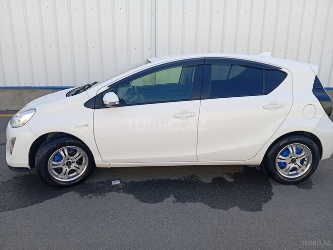 Toyota Aqua 2015, 105,100 km - 1.5 l - Bakı