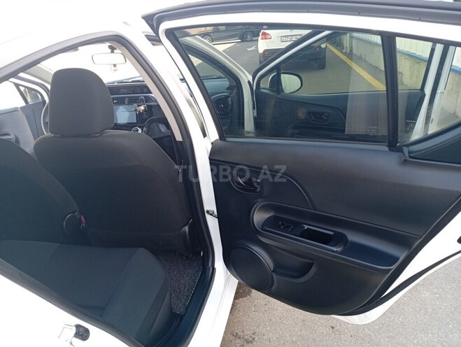 Toyota Aqua 2015, 105,100 km - 1.5 l - Bakı