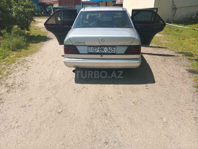 Mercedes E 250 1992, 650,000 km - 2.5 l - Astara