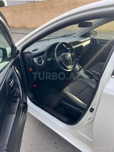 Toyota Auris 2016, 170,000 km - 1.8 l - Bakı