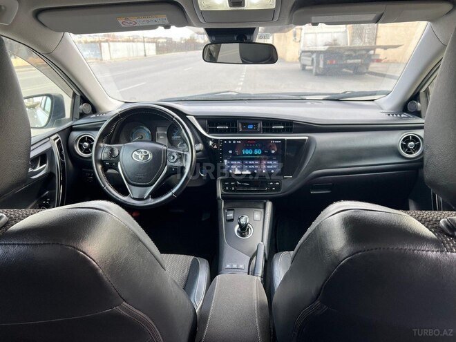 Toyota Auris 2016, 170,000 km - 1.8 l - Bakı