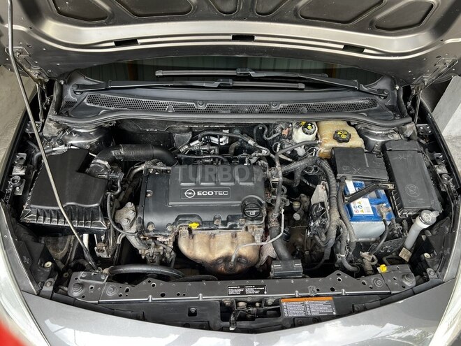 Opel Astra 2011, 205,000 km - 1.4 l - Şəmkir