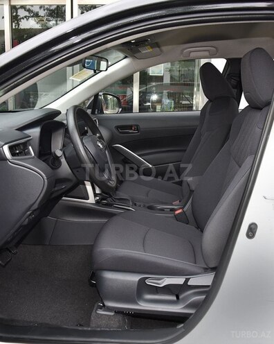 Toyota Corolla Cross-6