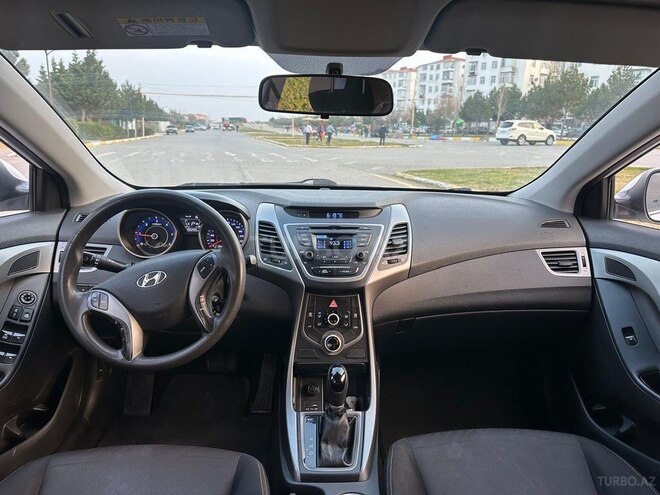 Hyundai Avante 2015, 190,000 km - 1.6 л - Bakı