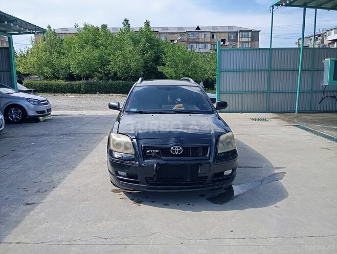 Toyota Avensis 2005, 412,785 km - 2.0 l - Gəncə