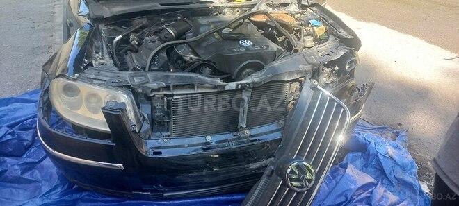 Volkswagen Passat 2001, 313,000 km - 2.8 l - İsmayıllı