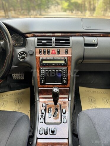 Mercedes E 270 2001, 291,770 km - 2.7 l - Sumqayıt