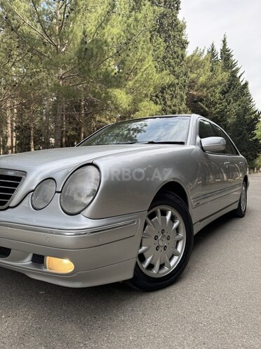 Mercedes E 270 2001, 291,770 km - 2.7 l - Sumqayıt