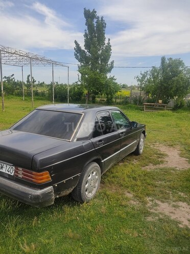 Mercedes 190 1991, 722,000 km - 2.0 л - Sabirabad