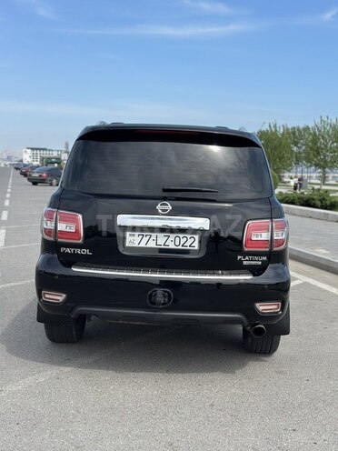 Nissan Patrol 2011, 184,000 km - 5.6 l - Bakı