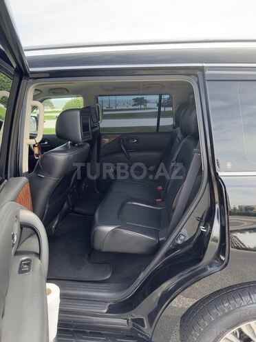 Nissan Patrol 2011, 184,000 km - 5.6 l - Bakı