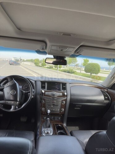 Nissan Patrol 2011, 184,000 km - 5.6 l - Bakı
