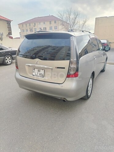 Mitsubishi Grandis 2003, 258,000 km - 2.4 l - Bakı