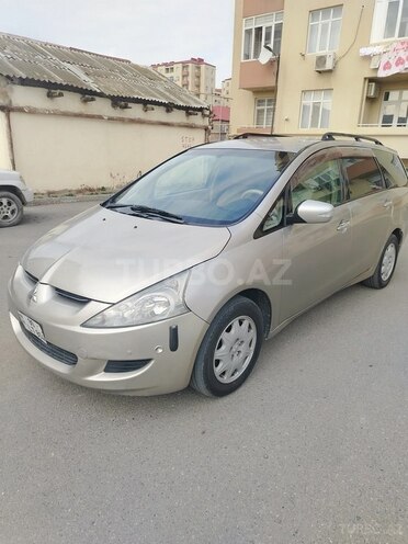 Mitsubishi Grandis 2003, 258,000 km - 2.4 l - Bakı