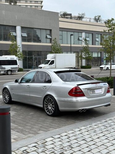 Mercedes E 240 2004, 355,000 km - 2.6 l - Bakı