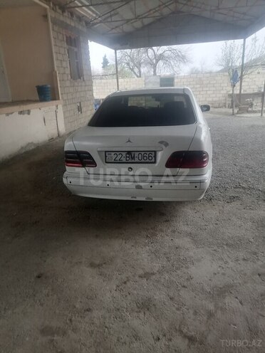 Mercedes E 290 1997, 676,499 km - 2.9 l - Bakı