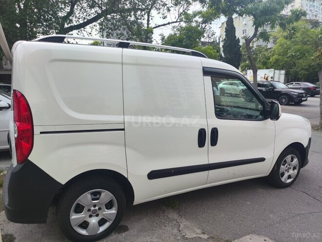Fiat Doblo 2010, 202,000 km - 1.3 л - Bakı