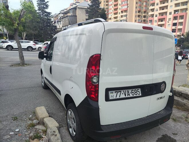 Fiat Doblo 2010, 202,000 km - 1.3 л - Bakı