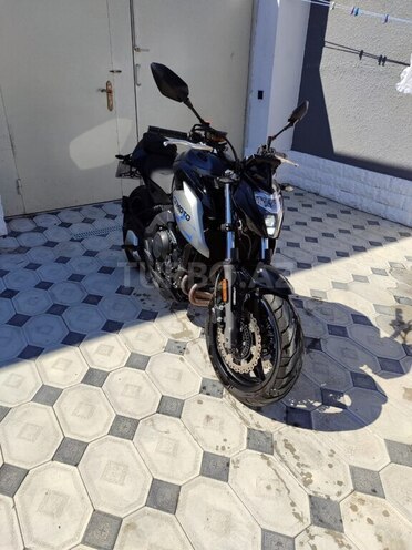 Kawasaki  2023, 5,000 km - 0.7 l - Bakı