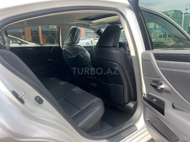 Lexus ES 300h 2025, 0 km - 2.5 l - Bakı