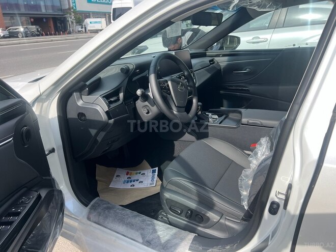 Lexus ES 300h 2025, 0 km - 2.5 l - Bakı