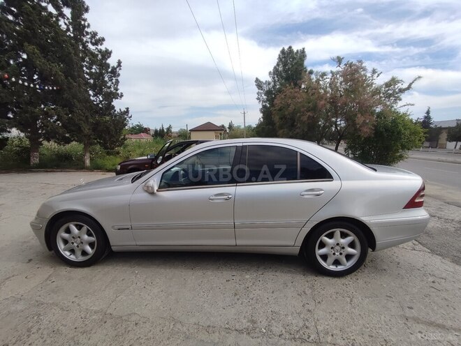 Mercedes C 230 2002, 405,000 km - 2.3 l - Şirvan
