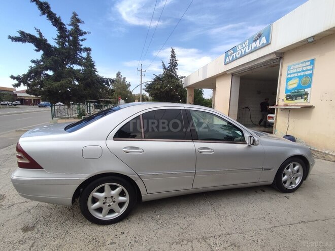 Mercedes C 230 2002, 405,000 km - 2.3 l - Şirvan