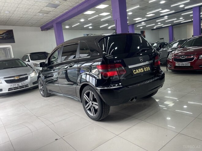 Mercedes B 180 2011, 266,000 km - 1.7 л - Sumqayıt