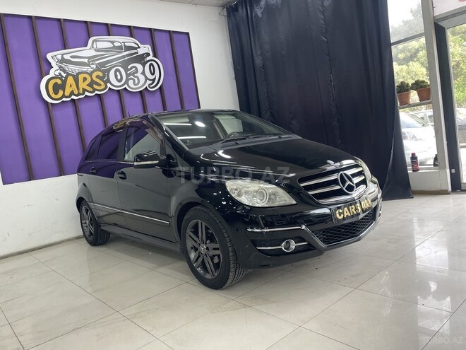 Mercedes B 180 2011, 266,000 km - 1.7 л - Sumqayıt