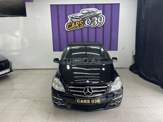 Mercedes B 180 2011, 266,000 km - 1.7 л - Sumqayıt