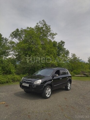 Hyundai Tucson 2008, 197,654 km - 2.0 l - Qax