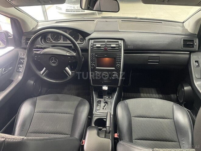 Mercedes B 180 2011, 266,000 km - 1.7 л - Sumqayıt