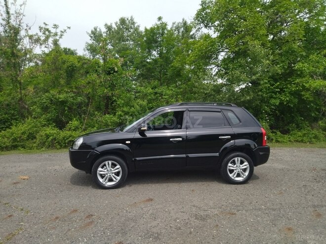 Hyundai Tucson 2008, 197,654 km - 2.0 l - Qax