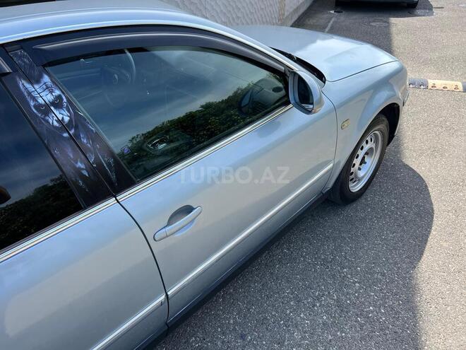 Volkswagen Passat 2003, 289,788 km - 1.8 l - Bakı