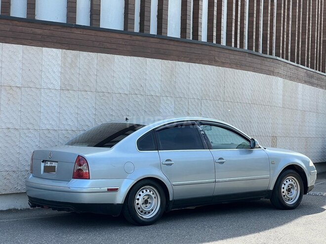 Volkswagen Passat 2003, 289,788 km - 1.8 l - Bakı