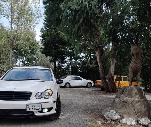 Mercedes C 300 4MATIC 2006, 330,000 km - 3.0 l - Bakı