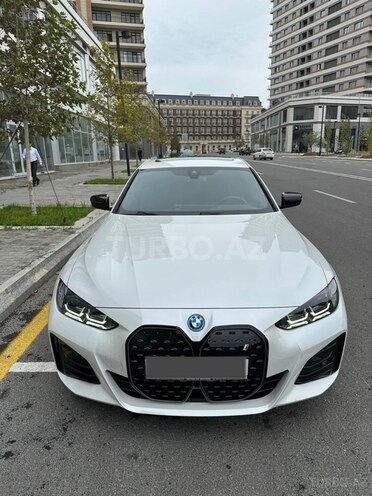 BMW i4-1