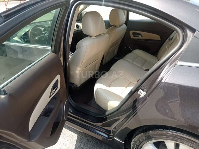 Chevrolet Cruze 2014, 260,243 km - 1.4 л - Füzuli