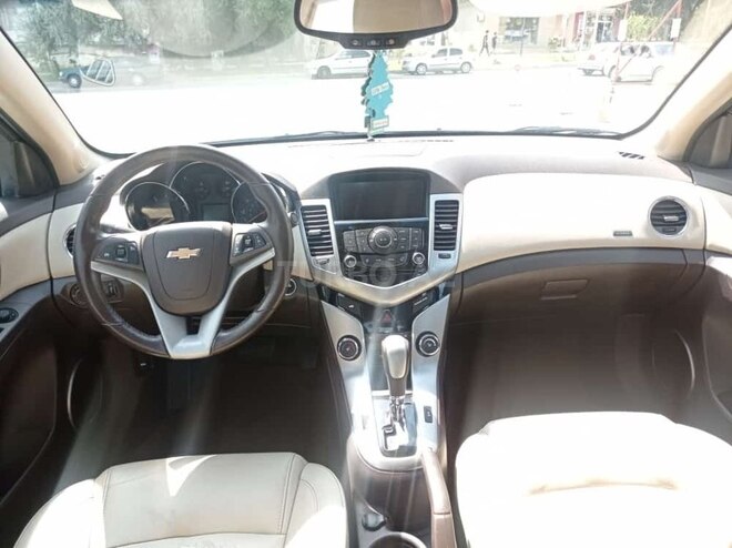 Chevrolet Cruze 2014, 260,243 km - 1.4 л - Füzuli