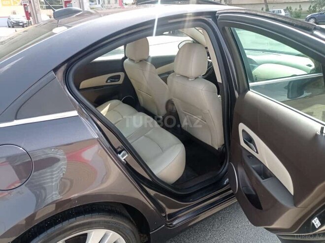 Chevrolet Cruze 2014, 260,243 km - 1.4 л - Füzuli