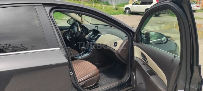 Chevrolet Cruze 2014, 260,243 km - 1.4 л - Füzuli