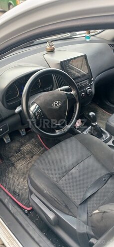 Hyundai i30 2010, 243,000 km - 1.4 l - Bakı