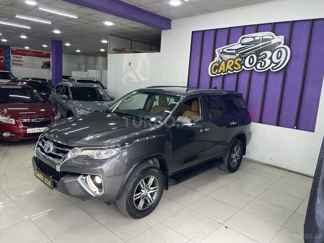 Toyota Fortuner-4