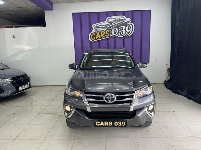 Toyota Fortuner-1