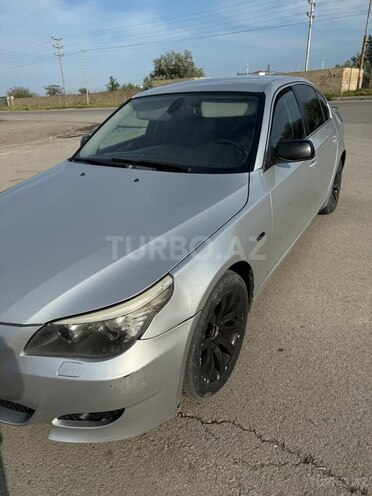 BMW 520 2007, 220,000 km - 2.0 l - Bakı