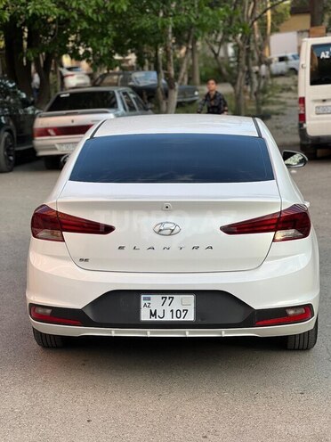 Hyundai Elantra 2019, 71,700 km - 2.0 л - Bakı