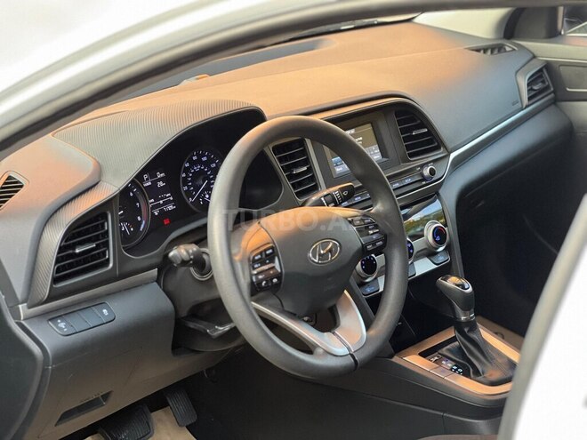 Hyundai Elantra 2019, 71,700 km - 2.0 л - Bakı